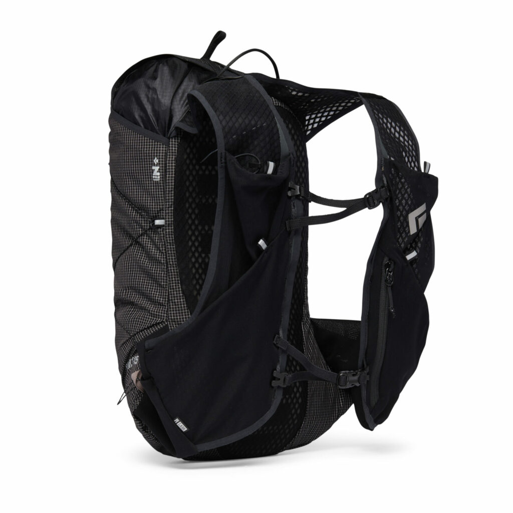 680005_0002_DISTANCE-15-BACKPACK_Black_02_-1024x1024.jpg